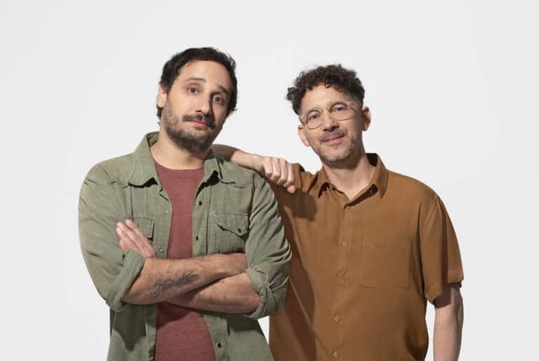 A Coutinho&Batti, dupla de diretores de cena formada por Pedro Coutinho e Eduardo Battiston, chega à Tropical Film.