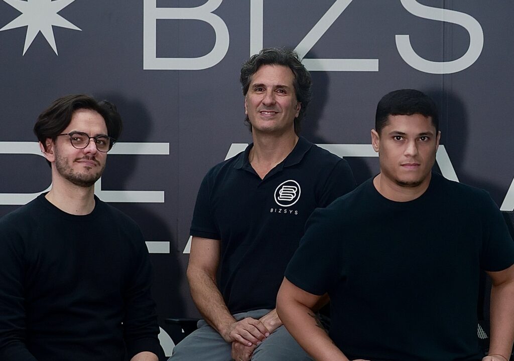 A produtora Bizsys comunica que Rodrigo Santos assume como Diretor de Criação, e Lucas Bastos chega para reforçar o time como Diretor de Arte.