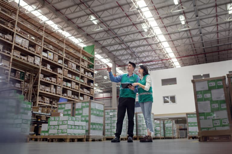 Schneider Electric destaca resultados de iniciativa de reutilização de embalagens importadas em centro de distribuição em Cajamar - SP.