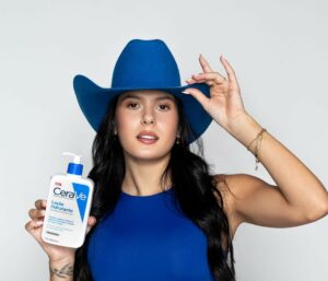 A CeraVe, marca líder em skincare nos EUA e desenvolvida por dermatologistas, anuncia a cantora Ana Castela como a sua nova embaixadora.