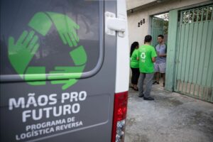 Programa Mãos Pro Futuro completou 18 anos em 2023, e recuperou 165 mil toneladas de materiais recicláveis.