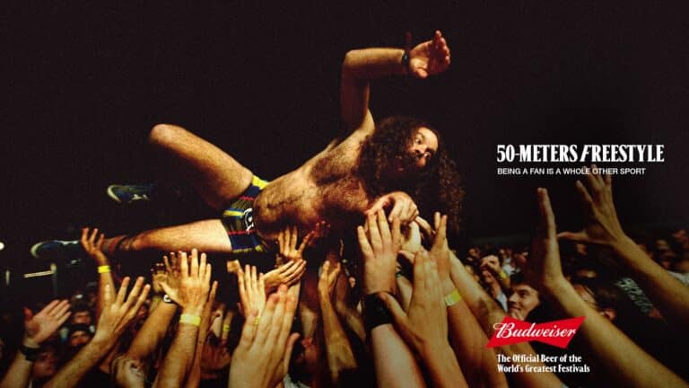 É esse paralelo entre o mundo esportivo e o público dos shows que a Budweiser revela em sua nova campanha.