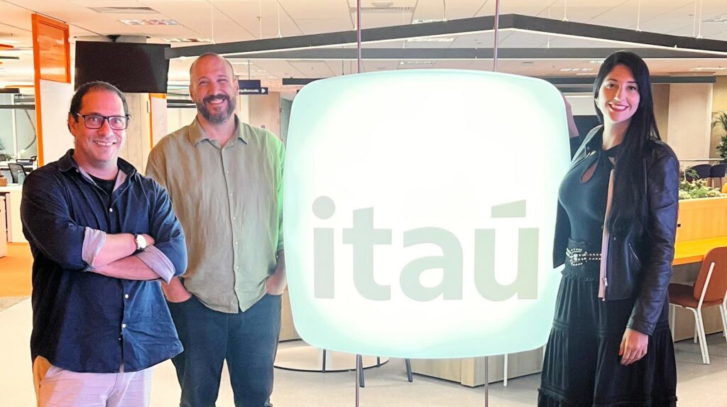 A CRTR.IA comunica a conquista da conta do Itaú Shop, se tornando responsável pela comunicação interna da marca.