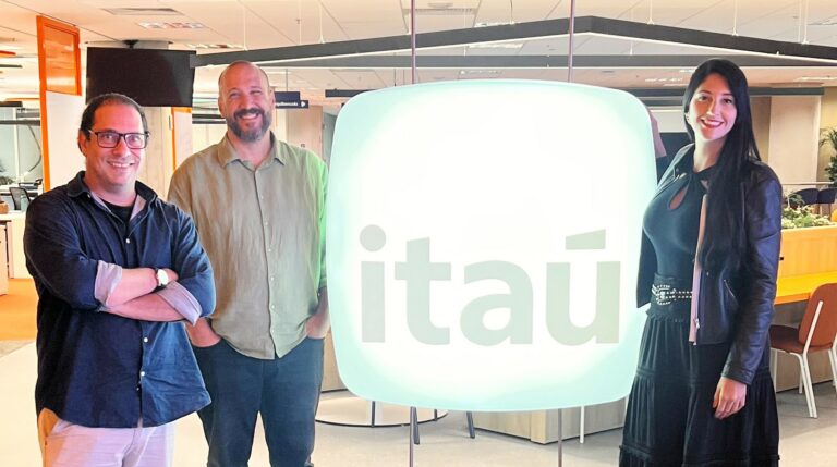 A CRTR.IA comunica a conquista da conta do Itaú Shop, se tornando responsável pela comunicação interna da marca.