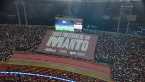 O Governo do Estado de São Paulo comunicou o início de sua Campanha do Agasalho de maneira inusitada: em um jogo de futebol.