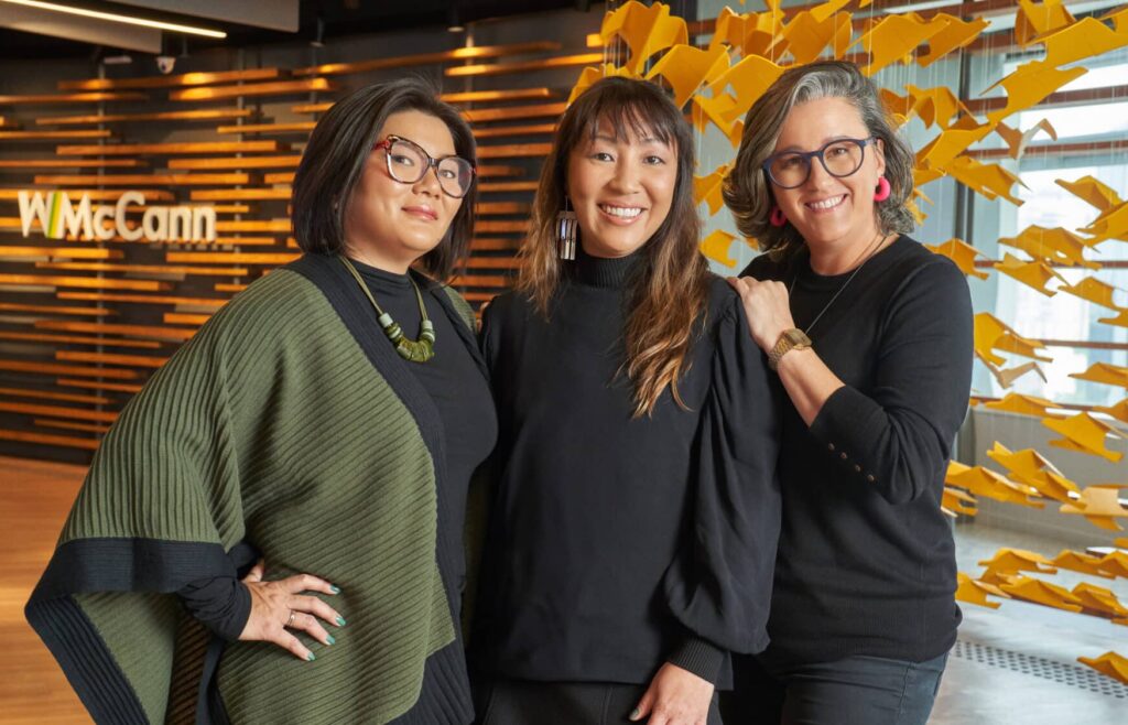 A WMcCann anuncia a promoção de Dani Toda e Bianca Repsold como Diretoras de Produção Integrada, time liderado por Camila Naito.