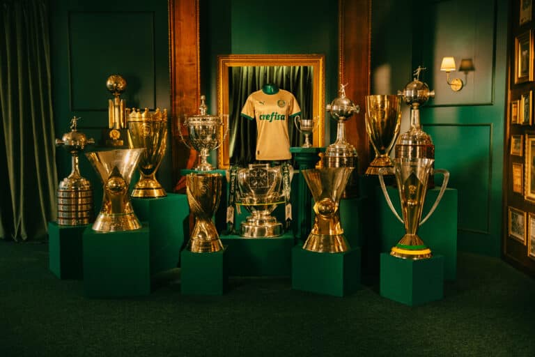 Palmeiras e PUMA apresentam novo terceiro uniforme em inédita cor dourada (3)