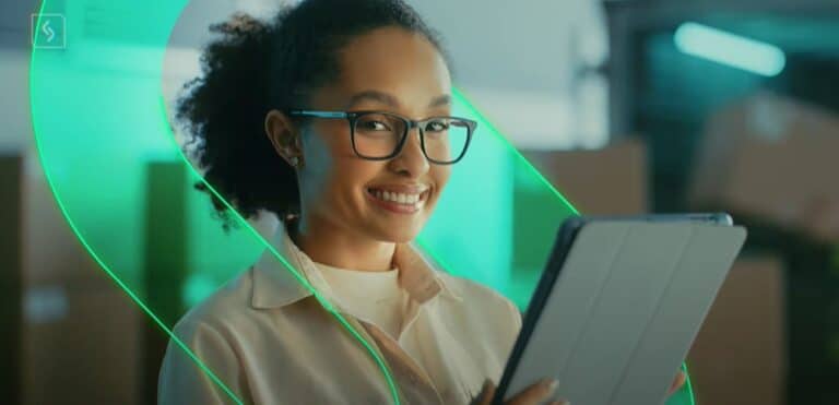 A nova campanha institucional da Senior Sistemas, que leva o conceito "É mais que tecnologia. É Senior.", começa a circular.