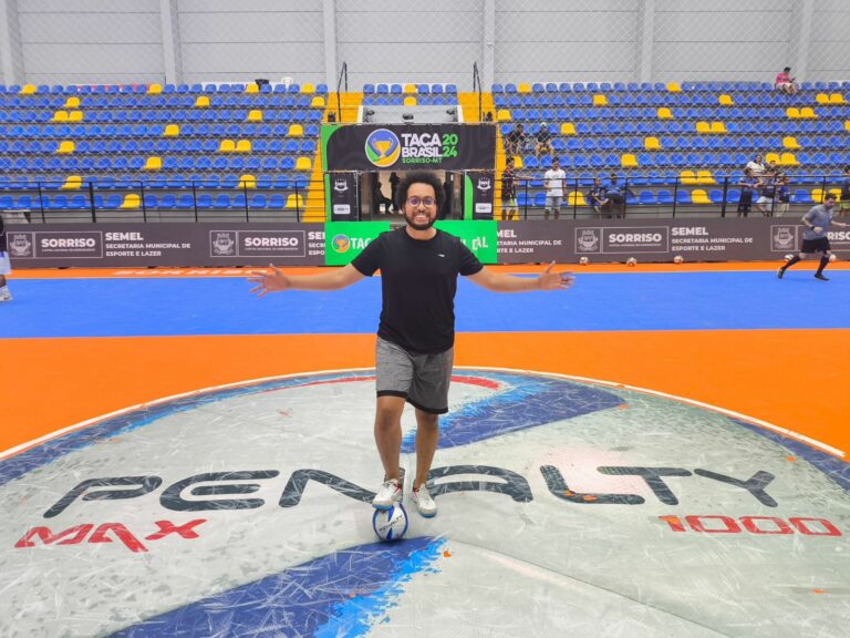 A Penalty acertou contratos de patrocínio com 20 atletas do futsal brasileiro, incluindo homens e mulheres.