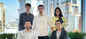 A 4influence comunica ao mercado as contratações de Claudia Rozembrá, para a coordenação de PR e Influência, e Vitório Tomaz.