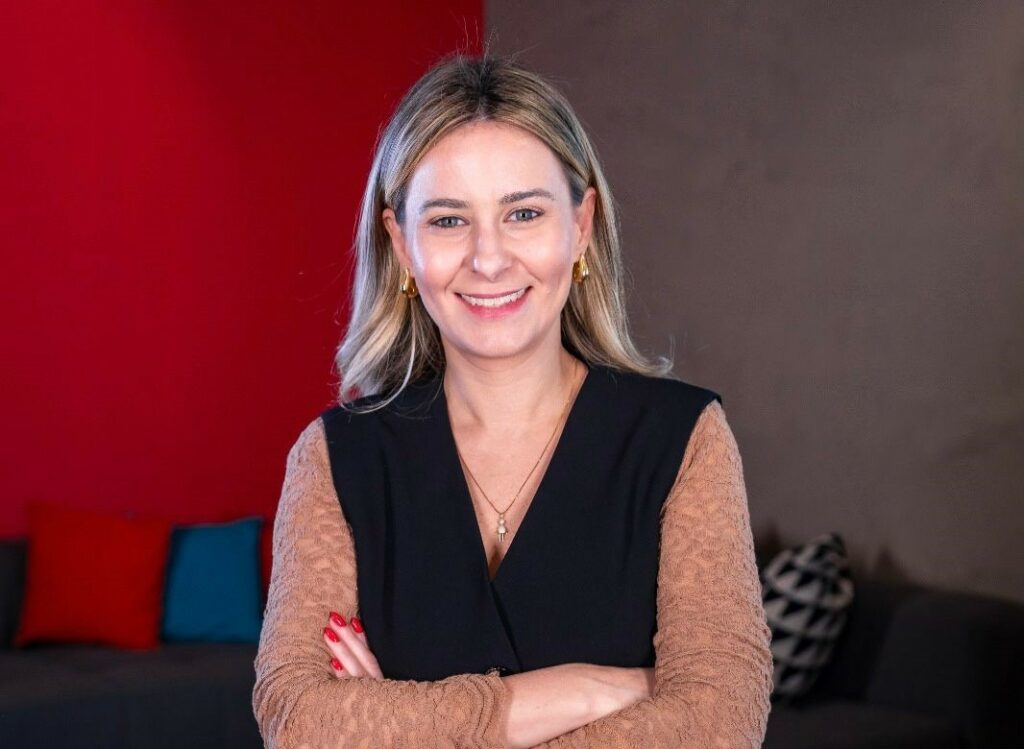 A Alura acaba de anunciar a contratação da profissional Bruna Maggion como sua mais nova Chief Marketing Officer (CMO). 