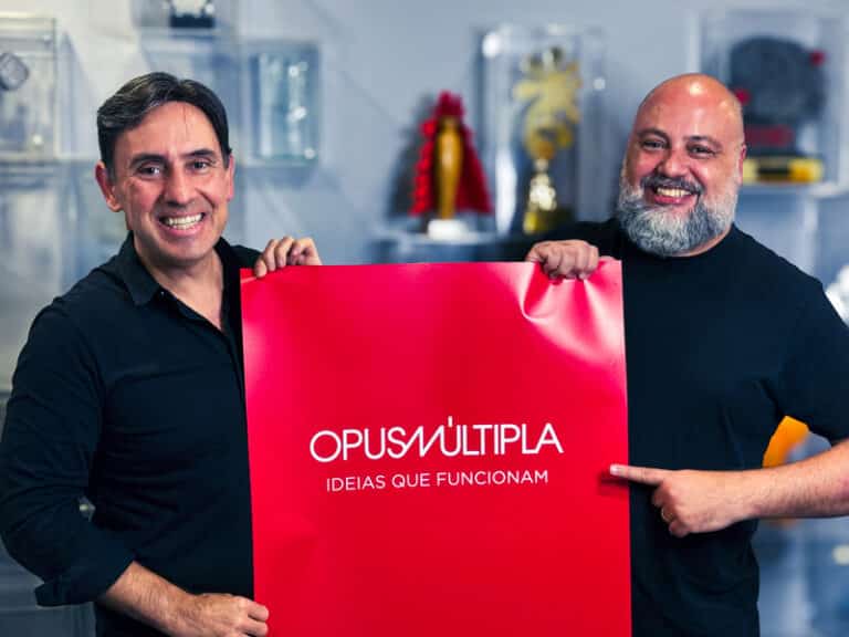 A OpusMúltipla comunica a chegada do profissional Alexandre "Nego Lee" Popoviski, que assume o recém-criado cargo de VP de Criação.