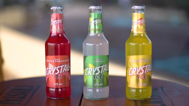A Crystal acaba de apresentar ao mercado a Crystal Ice, composta por bebidas alcóolicas prontas para o consumo.