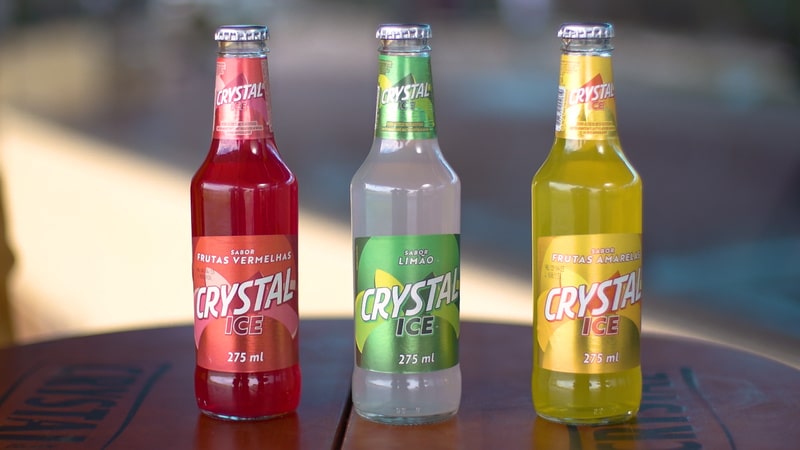 A Crystal acaba de apresentar ao mercado a Crystal Ice, composta por bebidas alcóolicas prontas para o consumo.