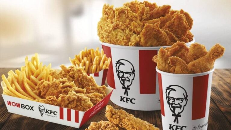 O KFC Brasil escolheu a DM9 como sua agência, sendo responsável pela gestão de estratégias e campanhas criativas da rede de fast food.