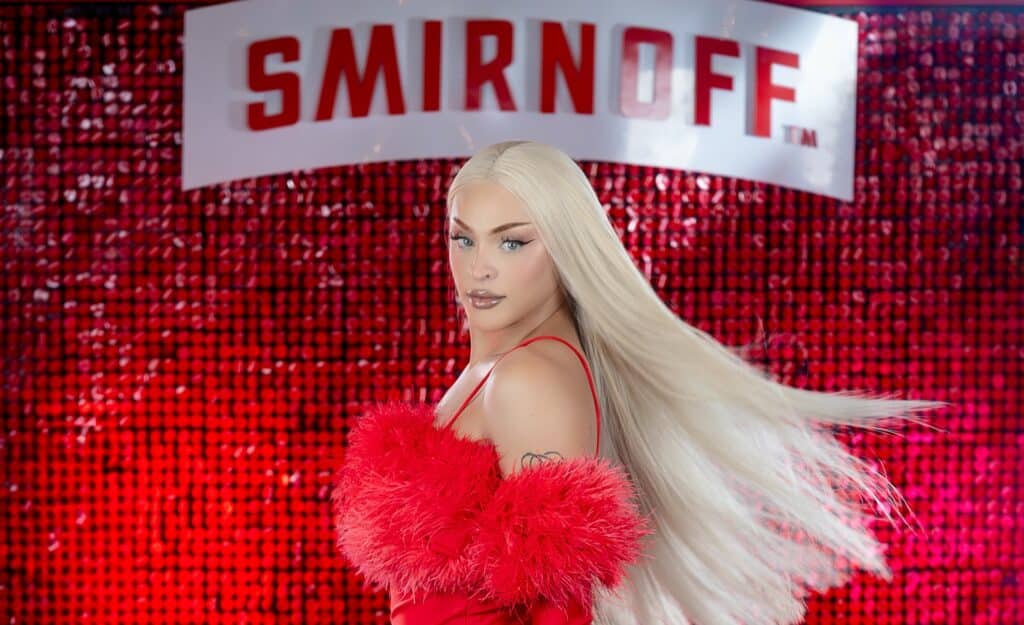 A Smirnoff sabe que a mágica acontece quando as pessoas se unem, e para amplificar essa ideia, se uniu a Pabllo Vittar em um novo projeto.