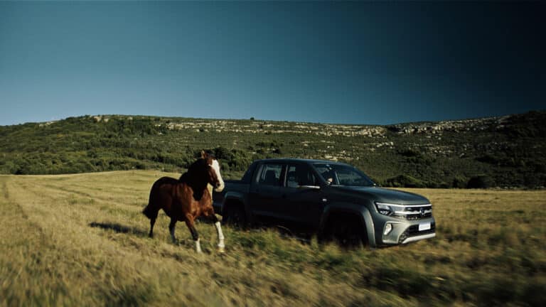 A Volkswagen do Brasil estreou a campanha da Nova Amarok V6, que chega ainda mais moderna, segura e uma grande força no agro.