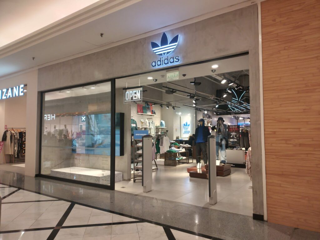 A agência oito acaba de conquistar a conta da adidas Originals, uma das marcas mais apreciadas do setor de moda esportiva.