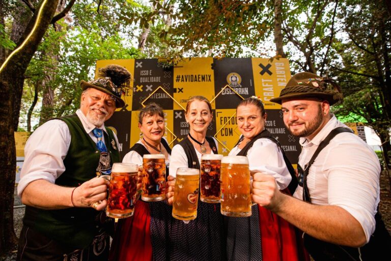 A Eisenbahn é a patrocinadora e cerveja oficial de três grandes Oktoberfest no Brasil: São Paulo, Igrejinha e Santa Cruz do Sul em 2024.