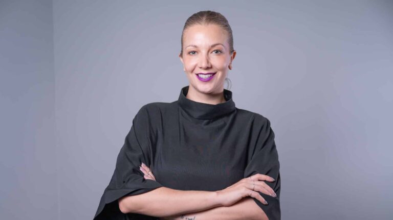 A FCB Brasil anuncia a chegada da profissional Ana Becker, que assume como Diretora de Concept da agência. 