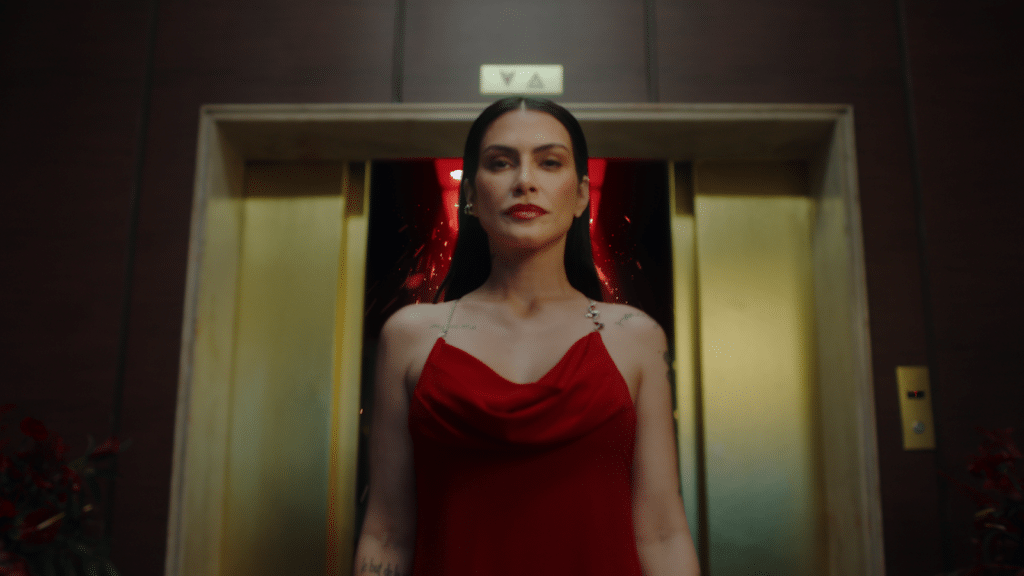 A Nativa SPA, marca de Corpo & Banho do Boticário, traz Cleo para reverberar a campanha do lançamento de Nativa SPA Cereja Rouge.