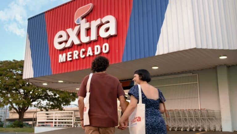 Extra estreou ação que resgata suas fortalezas ao mesmo tempo que busca deixar mais claro para os clientes que a relação vai além de preço.
