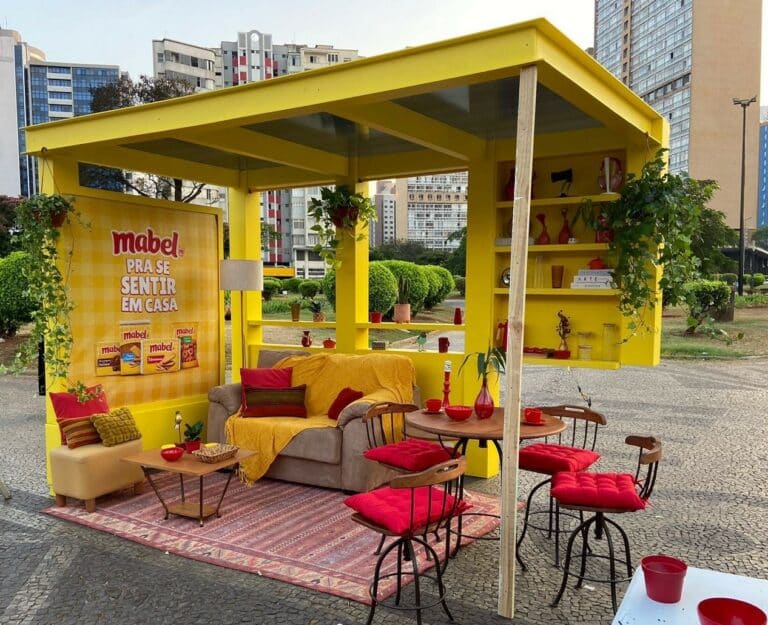 A nova ação da Mabel, nomeada "Mabel: Para se sentir em casa em qualquer lugar", foi feita com o influenciador Gustavo Tubarão.