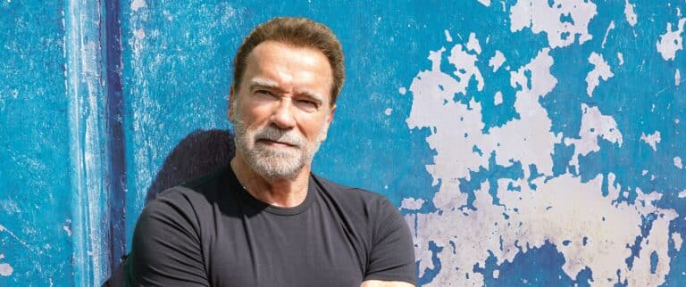 Zimmer Biomet apresenta Arnold Schwarzenegger como embaixador global e Diretor de Movimento