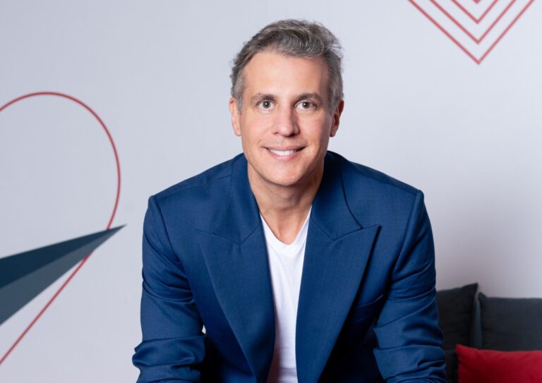 Tiago Aguiar, Superintendente Executivo de Produtos, Marketing e Experiência do Cliente da TecBan.