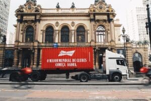 A Budweiser marcou o início da contagem regressiva para o Mundial de Clubes da FIFA 2025 empolgando os fãs de futebol.