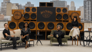 Jack Daniel's reforça sua conexão com o universo musical em sua nova campanha, alinhada aos seus valores de independência e autenticidade.