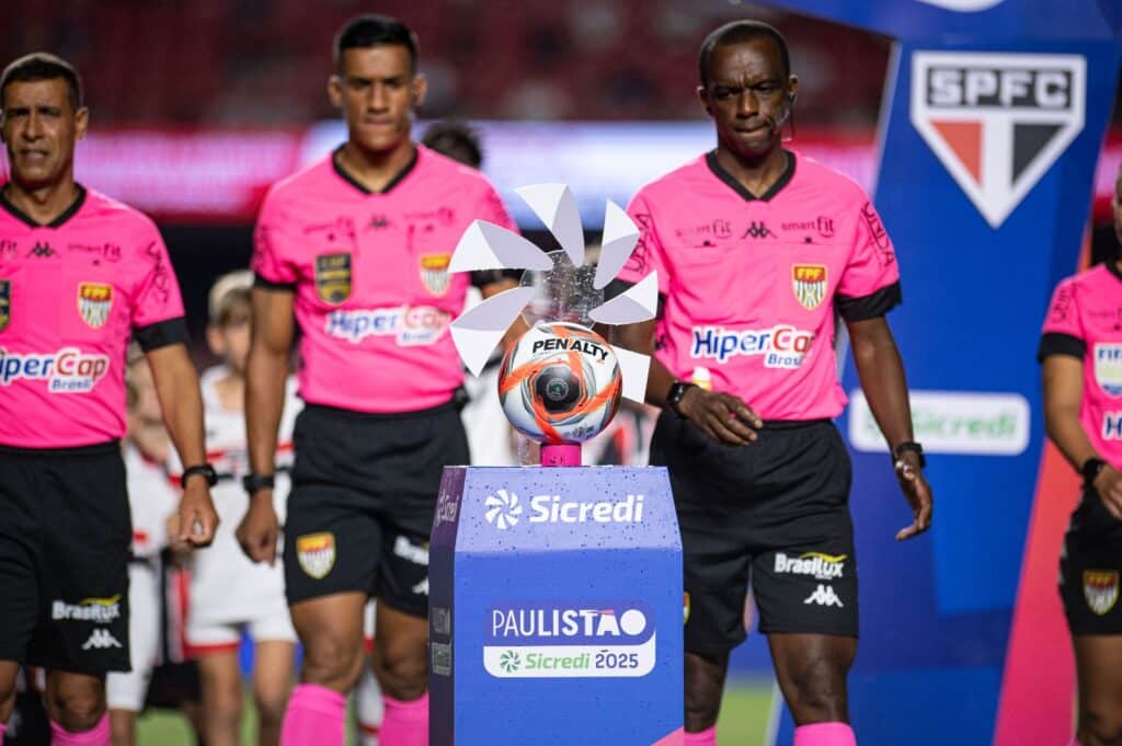 A Brasilux estreou como patrocinadora dos campeonatos da Federação Paulista de Futebol, e estará presente em competições durante 2025.