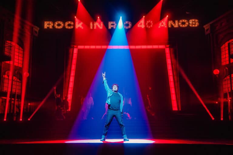 Espetáculo de teatro musical patrocinado pela Ipiranga celebra 40 anos do Rock in Rio, o maior festival de música e entretenimento do mundo.