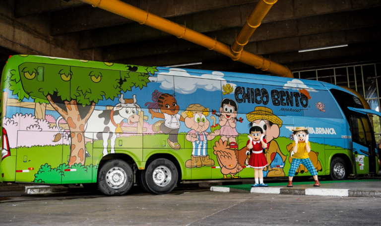 A Viação Águia Branca lançou, com a Mauricio de Sousa Produções, um ônibus totalmente customizado com os personagens do Chico Bento.