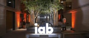 O IAB Brasil comunica a escolha de novos presidentes e vice-presidentes para seus comitês neste ano de 2025.