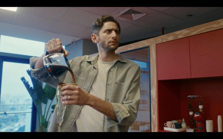 A KitKat estreia sua mais nova campanha publicitária no Brasil, criada pela agência GUT, nomeada "Better Breaks at Work”.
