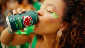 Guaraná Antarctica reafirma conexão com o Carnaval com uma nova campanha na mídia e, em breve, ganhará as ruas, com ações em blocos e festas.