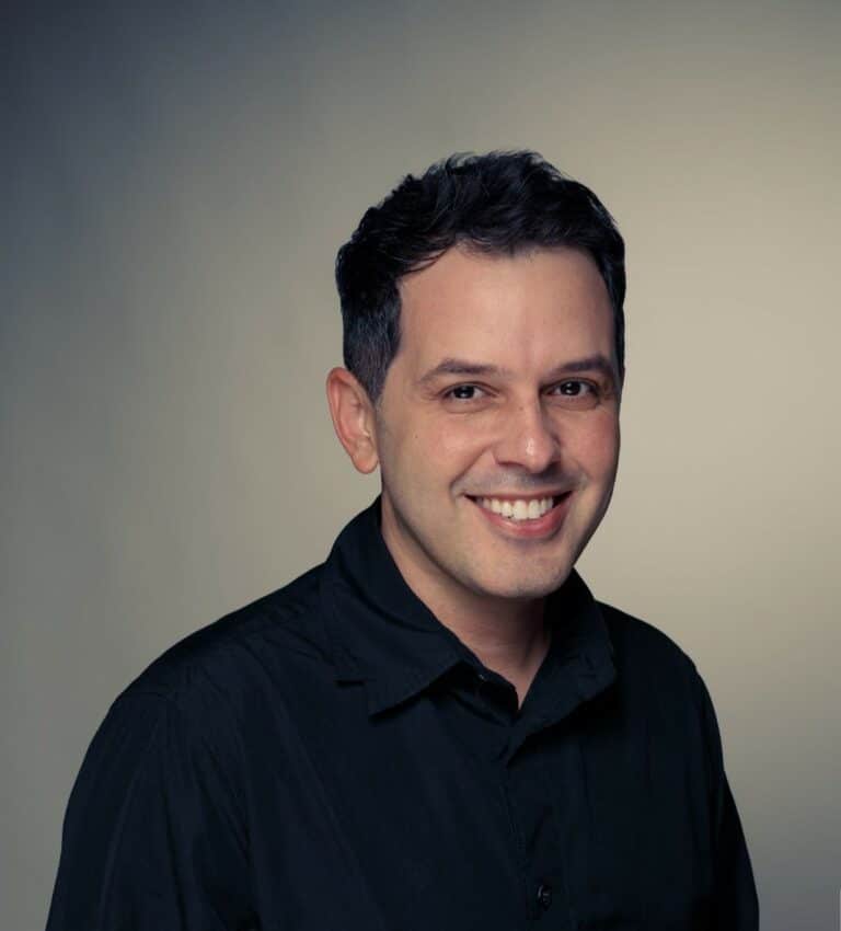A Kraft Heinz, dona das marcas Heinz, Hemmer, Quero e BR Spices no Brasil, anuncia Thiago Lopes como seu novo CMO (Chief Marketing Officer).