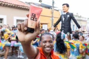 A Natura entra no clima do Carnaval 2025 com uma série de ações que unem música, energia e claro, muito brilho.