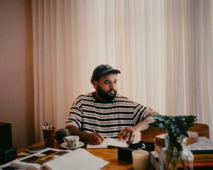 A Stink Films, uma das principais produtoras globais de conteúdo audiovisual, anuncia Gabriel Augusto como seu mais novo diretor de cena.