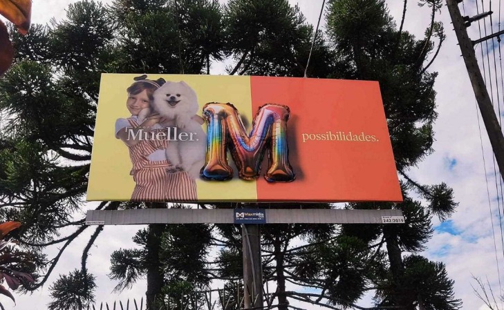 A OpusMúltipla, agência do Grupo OM Comunicação Integrada, assina a nova campanha do Shopping Mueller, intitulada "M Possibilidades".