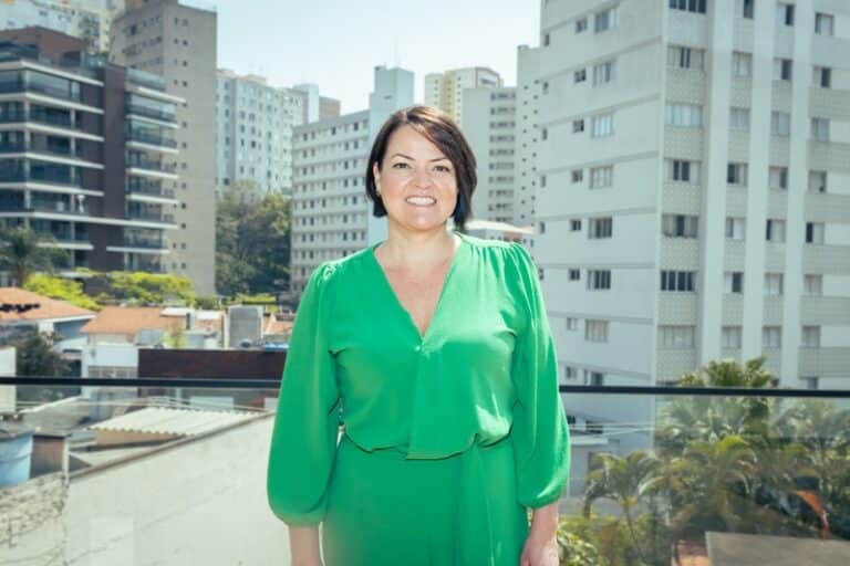 Leia o artigo "Por que o Carnaval movimenta bilhões e o que isso tem a ver com sua empresa?", escrito por Andreza Santana.