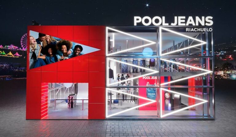 A Pool Jeans decidiu fortalecer sua conexão com a música no Lollapalooza 2025, sendo a marca de denim oficial do festival.