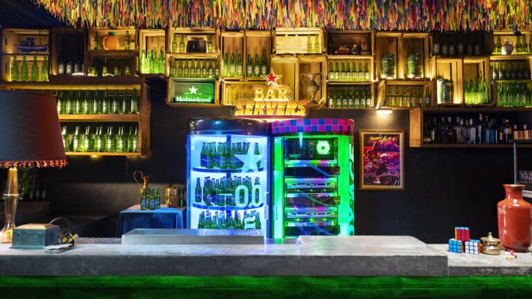 Pensando nos jogadores que perderam suas comunidades gamers, que acabam sendo descontinuadas, a Heineken 0.0 lançou o "Bar Servers".