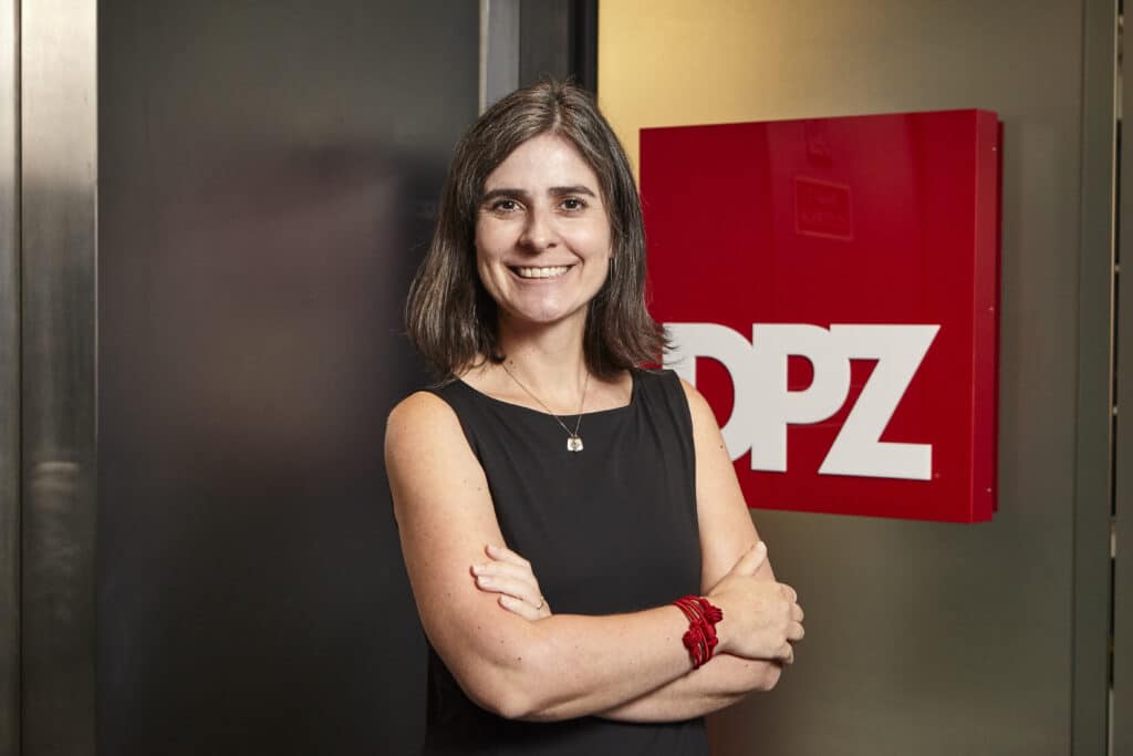 A DPZ anuncia A EXECUTIVA Luiza Camara Valente como sua nova VP de Mídia, respondendo diretamente ao presidente Benjamin Yung Junior.