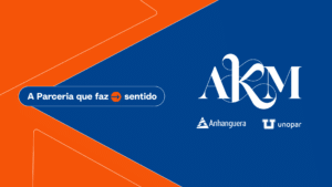 A AKM anuncia a conquista das contas digitais das instituições de ensino Anhanguera e Unopar, ambas pertencentes a Cogna.