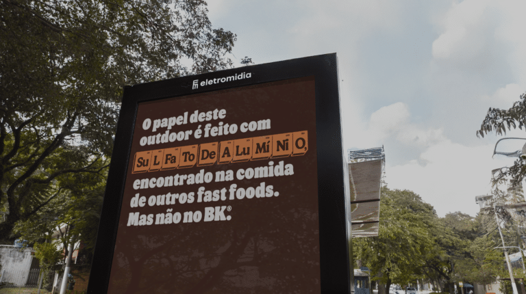 O Burger King comunica o compromisso contínuo da marca em oferecer um menu com cada vez menos ingredientes artificiais.