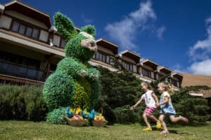Os hotéis Bendito Cacao Resort & Spa, da Cacau Show, em Campos do Jordão e Águas de Lindóia, terão ovos de Páscoa exclusivos.