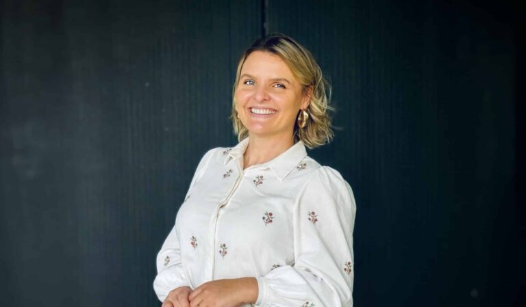 A Tátil Design, consultoria especializada em branding e design, anuncia a promoção de Renata Costa ao cargo de diretora de Growth.