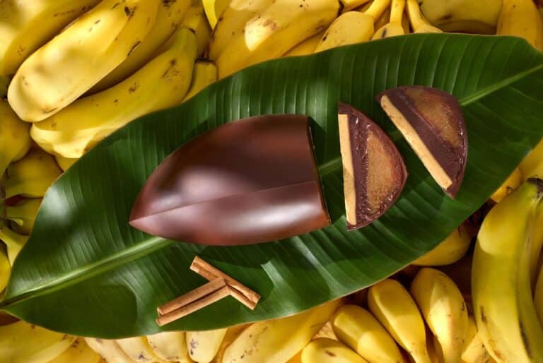 A Dengo Chocolates relança em edição limitada o Dengo Corte de Banana, sobremesa que esgotou em apenas duas semanas antes da última Páscoa.